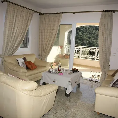 Rainbow Villa Katávolos
